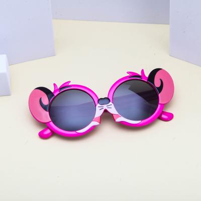 China Wholesale Fashionable and Durable Mouse Shaped Little Boys Girls Party Vacation Travel Sun Where Rubber Shading Glass Sunglasses for Kids 2021 for sale