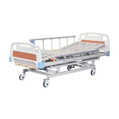 China BT-AM106 Good Quality Manual Hospital Bed Hospital Bed For Hospital With Central Controlled Wheels for sale