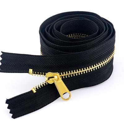 China Wholesale Gold Teeth Accessories Auto Lock #5 Auto Lock Open End Open End Garment Metal Black Metal Zipper, Custom Metal Zipper for Clothing for sale