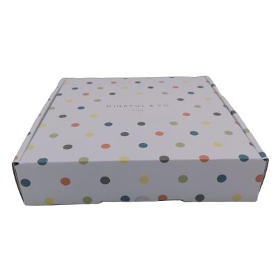 China Recycled Materials Cajas De Carton Waterproof Ad Box Corrugated Box From China for sale