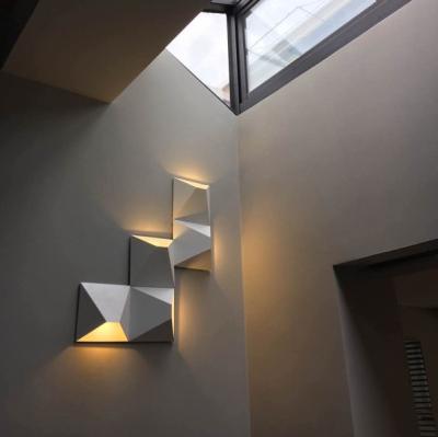 China Modern DIY Acryl Modern Geometric Black LED Light Box LED Wall Light Iron Wall Lamp Wall Light Magic Sconce White Magic Sconce for Shop Bedroom for sale