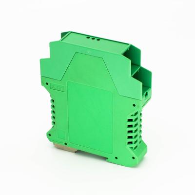 中国 Crash Barrier 22.5mm Width 16 Way Terminal Din Rail Thin Isolation Fencing 販売のため