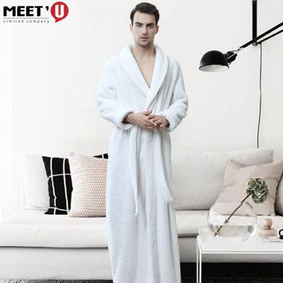 China Latest Designs Breathable New Designs White Bathrobe Fashionable Multi Color Mens Robes Suitable For Hotel for sale