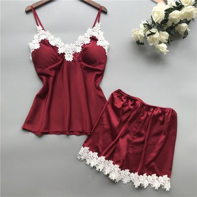 China QUICK DRY Long Burgundy Bridesmaid Dresses 2 Pieces With Lace Appliques Bridal Party Maxi Dress Sets Spaghetti Bridal Party Amenities Get Ready for sale