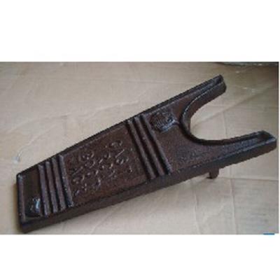 China Janitorial Cast Iron Boot Jack With Surface Scraper Heavy Duty for sale