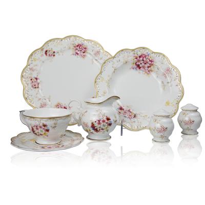 China Viable Wholesale Popular British Style Afternoon Tea Set Floral Ceramic Cup Coffee Mug With Saucer Tray Set for sale