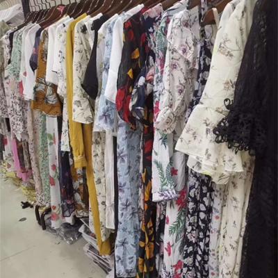 China Customizable Options Preloved Clothes Bale 100kg Used Ladies Dress Used Clothes for sale