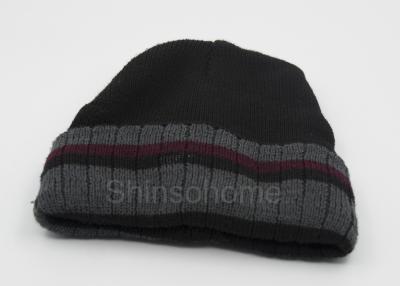 China Customized Knitted Cotton Beanie Winter Hats Black With Red 58cm for sale