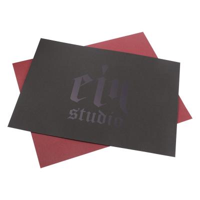 China Gift Envelope Recycled Custom UV Printed Luxury Gift Envelope Silver Gift Black Paper Envelopes for sale