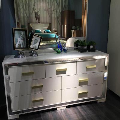 China Latest Modern Glossy White Mirrored Dresser Tops Make Up Dresser Bedroom Dresser Designs For Home Furniture for sale