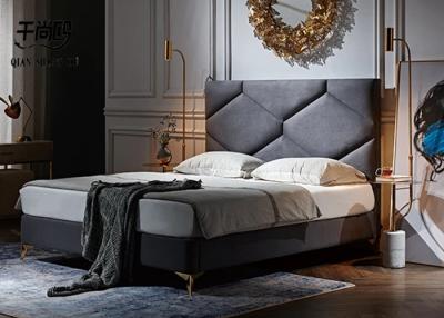 Cina Alto grado di progettazione del blocchetto di Diamond Shaped Linen Upholstered Bed in vendita