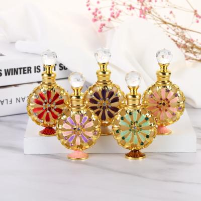 China Eco-friendly 10ml Dubai Recyclable Arabic Shaped Metal Essential Oil Perfume Bottle for sale