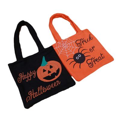 China Holiday Decorations New Arrival Halloween Nonwoven Candy Bags Pumping Spider Trick or Treat Bags for sale