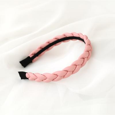 China Trendy Simple Hair Band DALLIS Fashion Sponge Padded PU Leather Braid Hair Hoop Wide Twist Braid Leather Sponge Padded Headband Hair Bands for sale