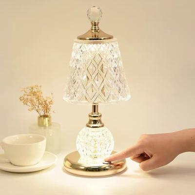 China Contemporary high quality transparent glass bedside modern decoration modern glass bedroom hotel desk table lamp glass luxury for sale