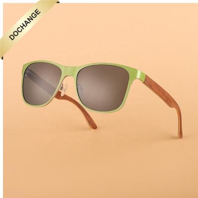 China Bamboo Eyewear Eco-friendly Logo Fashion Mirror Custom Made 2022 Fashion Sun Glasses Titanium Wooden Temples Arms Floor Nits for sale