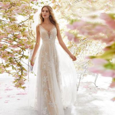 China Crystal Beads Sequins Lace Casual Wedding Dress New V-Neck Wedding Dress Breathable White Breathable V-Neck Wedding Dress Sleeveless Wedding Dress New for sale