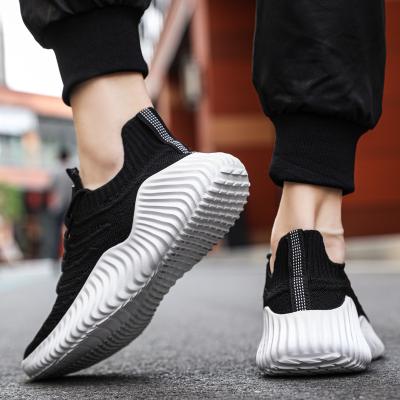 China Brand New Original Soccer Shoes Ladies Walking Shoes Lightweight Safety Shoes Walking Style Shoes Ready To Ship for sale