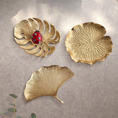 China Decorations for Home Decorative Leaf Shape Serving Tray Brass Decorative Tray for sale