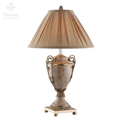 China EUROPEAN American Classic Brass Marble Style Fabric E27 Shade Decor Marble Table Light Bulb Spoke Lamp for sale