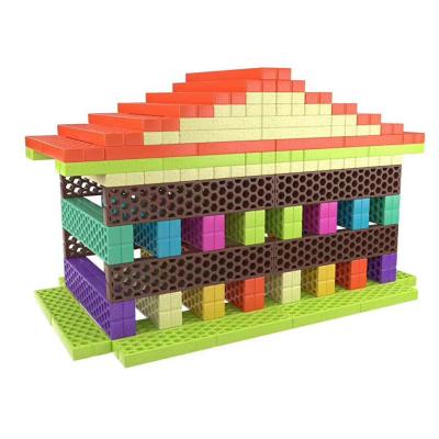 China Construction Toy BPA Free Plastic Kids Assembling Housing Building Blocks Toys Set for sale