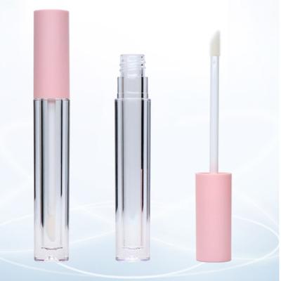 China Big Brush Lip Applicator Lip Gloss Cosmetic Wand Packaging Empty Lip Gloss Tube With Cap for sale