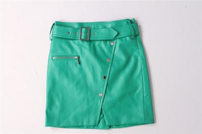 China Grüne PU überziehen Mini Womens Rock-Kleidungs-Polyester 100% mit Leder zu verkaufen