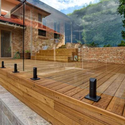 China Modern Side Mount Stainless Steel Spindle Frameless Glass Balustrade Balcony Glass Balustrade for sale