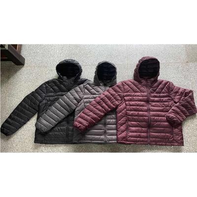 China New Viable Stock Quilted Padding Jacket Men's Puffy Jacket for sale