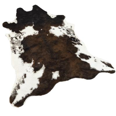 China Best Price Anti-Slip Custom Shape Animal Skin Faux Fur Cow Gold Powder Effect Printed Cowhide Blanket for sale