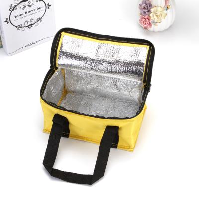 China Wholesale Cheap Waterproof Lunch Bags Insulated Oxford Bag Wine Bottle Holder Cooler Lunch Bag for sale