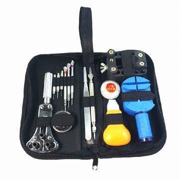 China Cheap and High Quality Portable 14 Pieces Watch Repair Tool Kit Tool Kits in Zipper Bag for sale