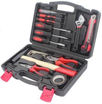 China High Quality Portable 31 Pieces Tool Kit Household Tool Kit With Black Blow Case for sale