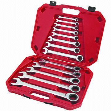 China Portable High Quality 13 Piece Combination Tool Kit Ratchet Wrench Set In Blow Case for sale