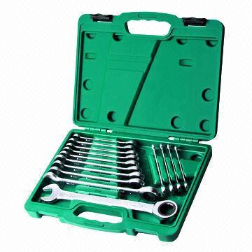 China Cheap and high quality 14 piece portable wrench ratchet combination tool kit set for sale