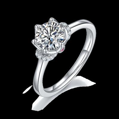 China CLASSIC Exquisite Female Wedding 925 Sterling Silver 1.0ct Moissanite Ring Engagement Ring for sale