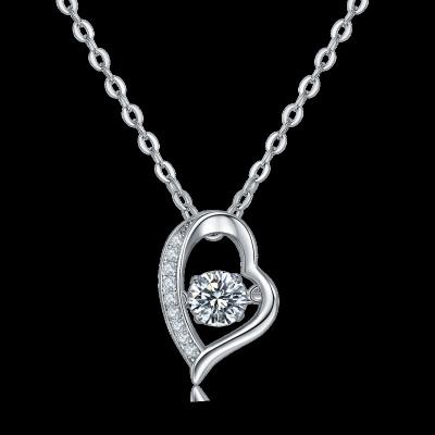 China 0.5ct Moissanite Women's Romantic Silvery High Quality Tasty Heart Jewelry Tiny 925 Silver Necklace for sale