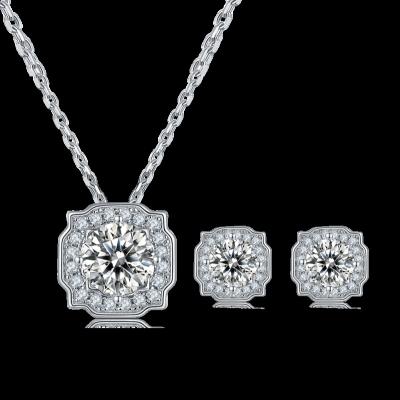 China Romantic Fashion Moissanite Round Diamond Stud Earrings Necklace Sterling Silver 925 Jewelry Set for sale