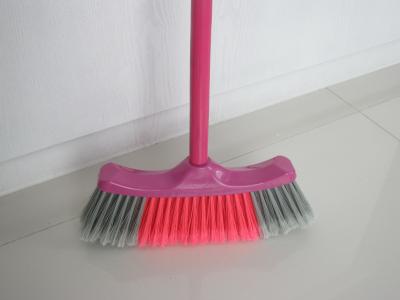 China Deep cleaning Long lasting fibers Plastic Broom For Indoor floor clean for sale