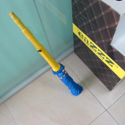 Κίνα καθαρό Mop συστροφής πατωμάτων 180gram/περιστρεφόμενες microfiber καθαρίζοντας σφουγγαρίστρες 360° προς πώληση