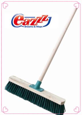 China PP Screw Garden Sweeping Brooms with Stiff Fiber  Wood Block with 4ft  Wood Handle for sale