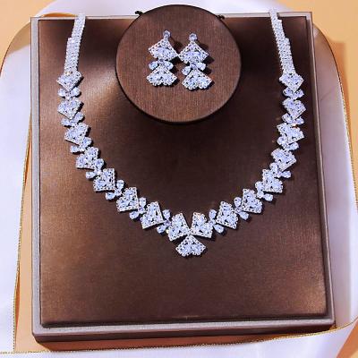 China American Romantic Bridal Diamond Necklace Heart Sets CZ Workmanship Wedding Jewelry Display Set 3 PCs/set for sale