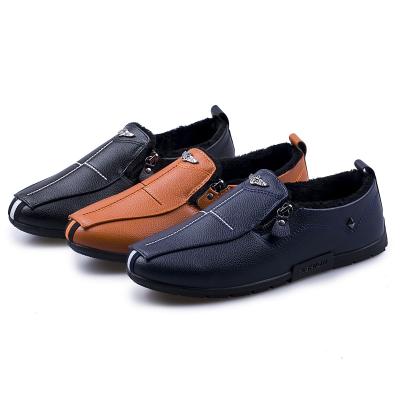 China Cheap fashion trend winter flats fur men loafers slip on shoes leather moccasins man plush casual men's shoe loafer shoes for sale