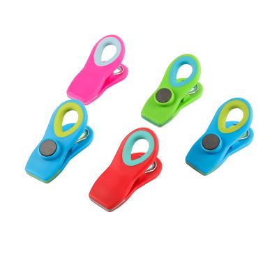 China Multi Viable Color Mini PP Plastic Snacks Sealing Bag Clips For Food for sale