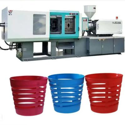Chine Machine en plastique horizontale de moulage par injection pour la vannerie de déchets de déchets de ménage à vendre