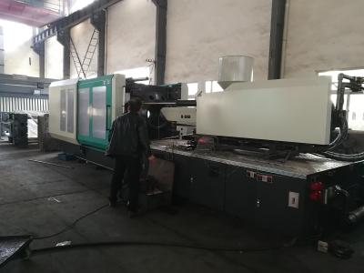 China Two Cavities Pvc Injection Molding Machine , Plastics Products Making Machine for sale