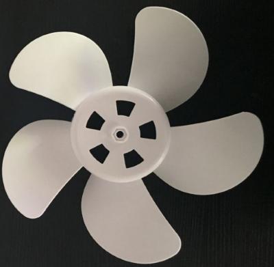 Cina macchine di stampaggio a iniezione di ventilatori elettrici di plastica macchine di stampaggio di ventilatori elettrici di plastica in vendita