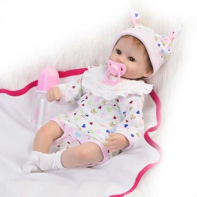 China Toy Bebe Reborn Doll Soft Cloth Body Stuffed Newborn Toy Beautiful 17 Inch Baby Girl Doll Reborn for sale