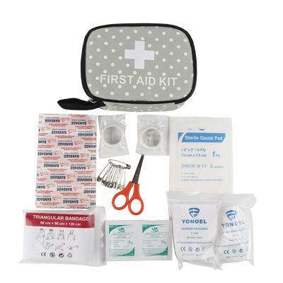 Κίνα Mini First Aid Kit Emergency Home Emergency Kit Bag Wholesale Waterproof Portable First Aid Kit For A Medical Gift προς πώληση