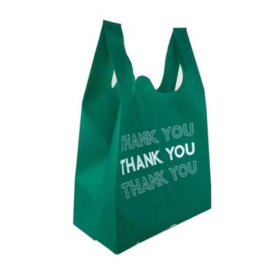 China 100% eco-friendly nonwoven fabric bottle t-shirt shopping bag nonwoven t-shirt bags with low price/disposable printing nonwoven bag for sale